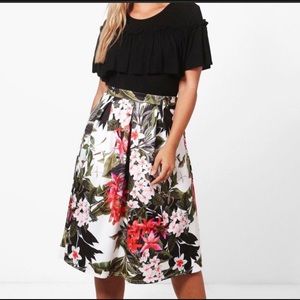 Boohoo scuba skirt
